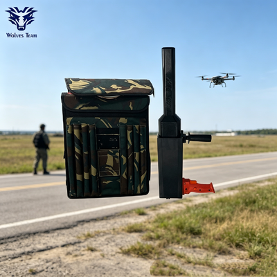 Comprar Supresor portátil antironde tipo mochila con pistola, clasificado para exteriores IP55, inhibidor de señal de Emiratos Árabes Unidos de largo alcance para protección de perímetro de seguridad de campo y misiones antironde de emergencia Fabricación en línea